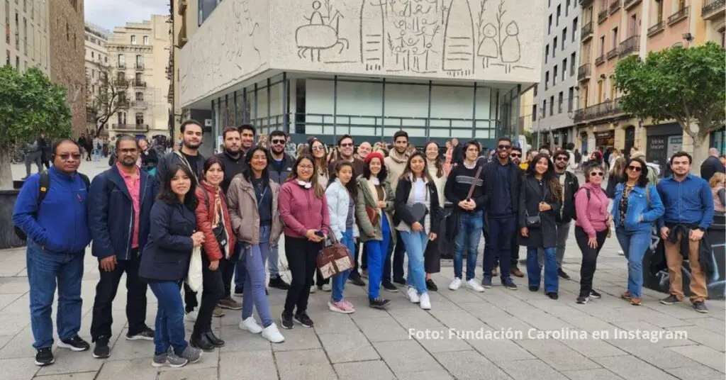 Las populares becas de la Fundación Carolina están dirigidas a los ciudadanos españoles y de países iberoamericanos