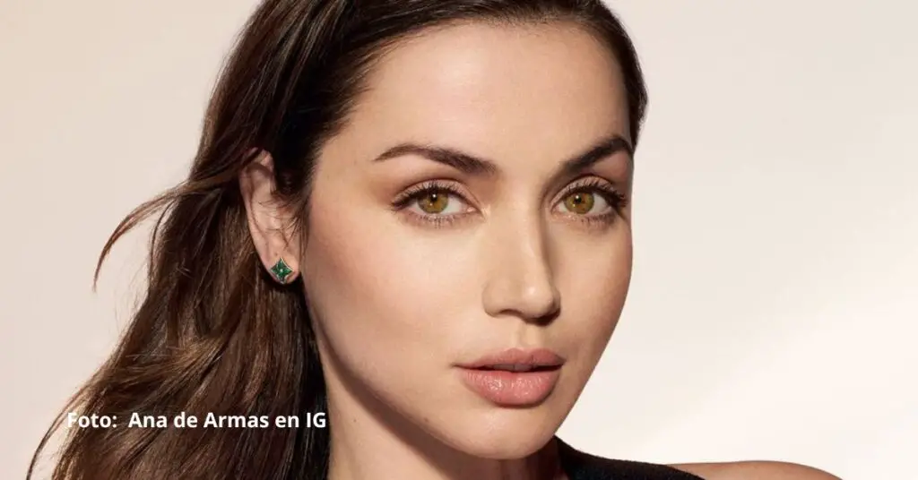 Ana de Armas y Manuel Anido ya no se esconden. La internacional actriz cubana y el hijastro del presidente de Cuba, al parecer, llevan meses (quizás un año) de una “discreta” relación