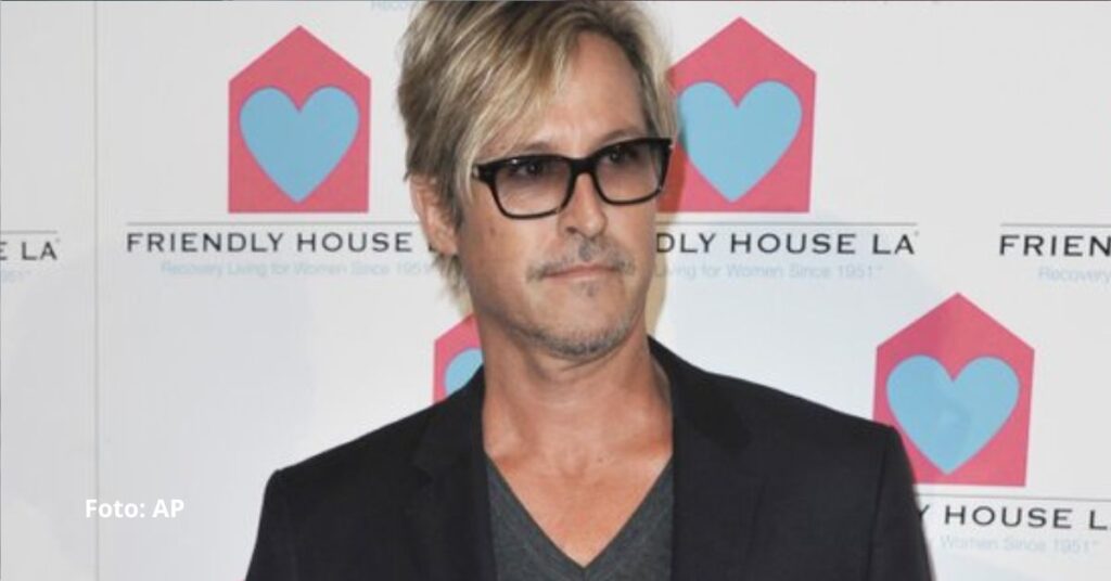 Charlie Colin formó la banda Train a mediados de los noventa junto a Pat Monahan, Rob Hotchkiss, Jimmy Stafford y Scott Underwood
