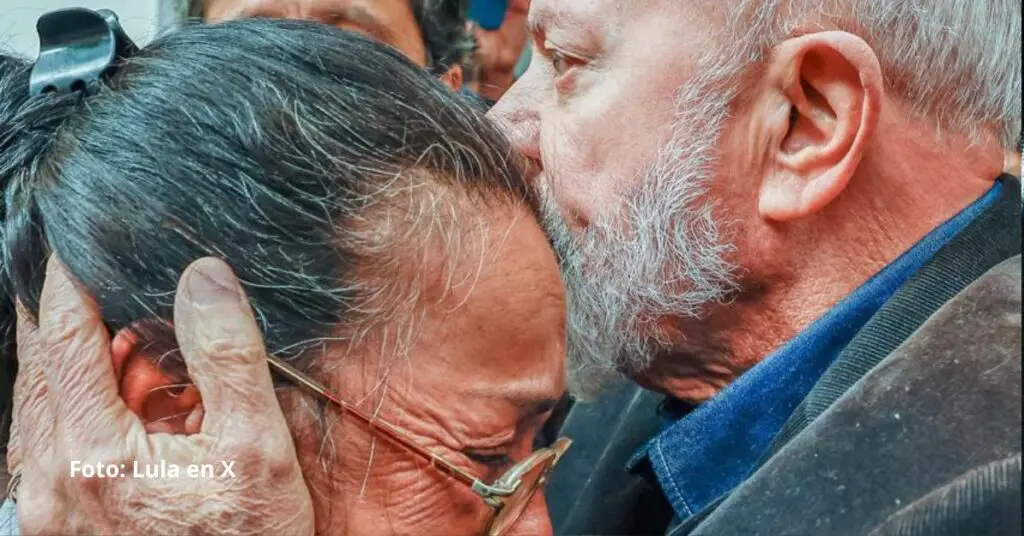 Lula llegó a la base aérea de Canoas poco después de las 10 a.m., hora local