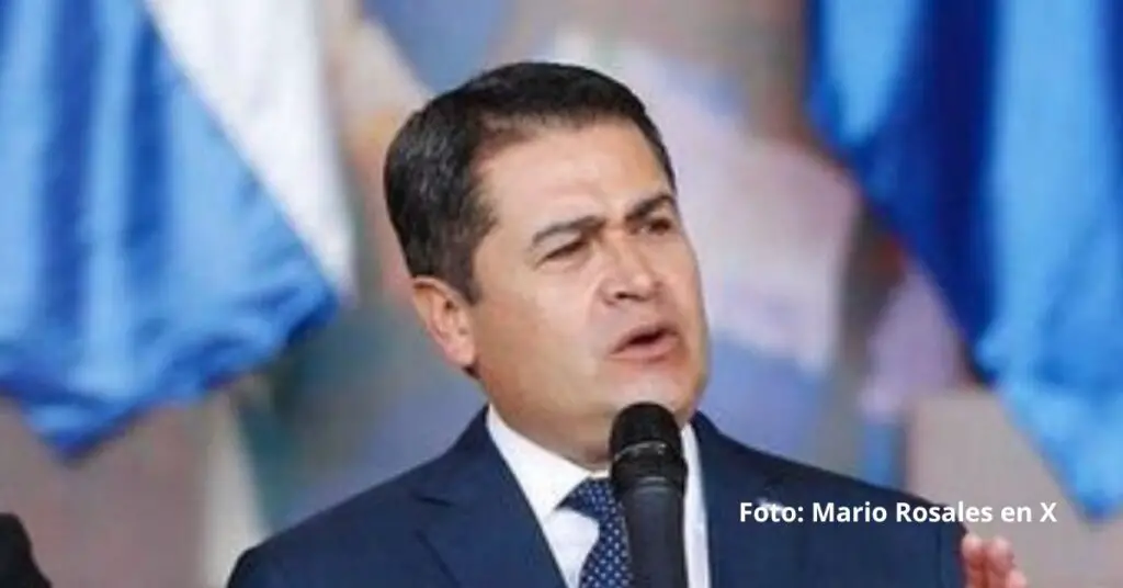 En 2022 Juan Orlando Hernández fue entregado a agentes de la Administración de Control de Drogas