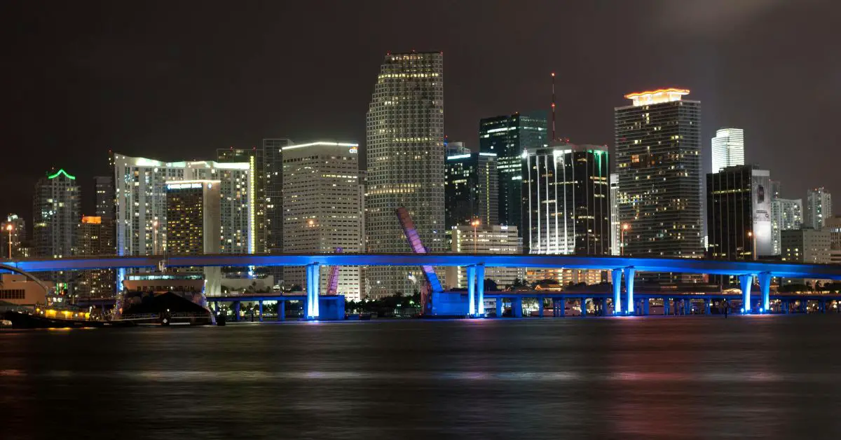 Un estudio de la Universidad de Miami ha revelado una noticia preocupante para los residentes y propietarios de la costa sur de Florida, en Estados Unidos